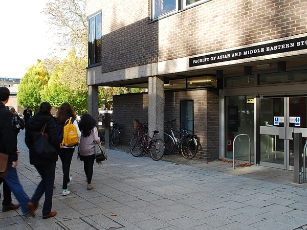 Students in front of the faculty building